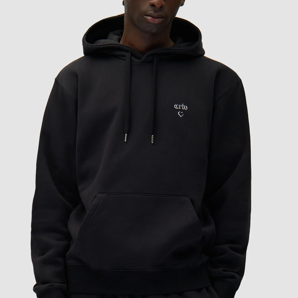 ARTE HEART HOODIE - ARTE porté sweat noir